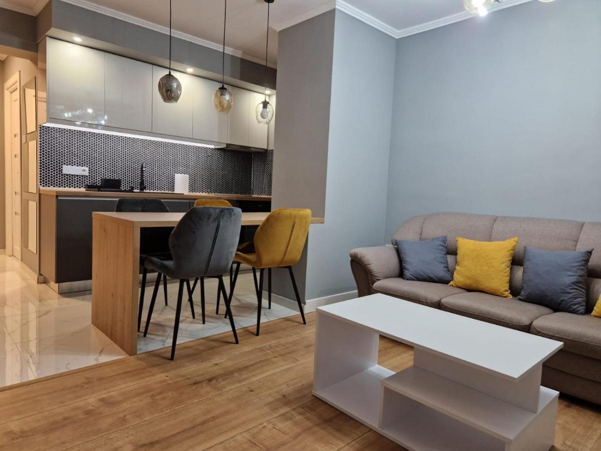 Peaceful&Central Apartment With Garden Târgu-Mureş Esterno foto